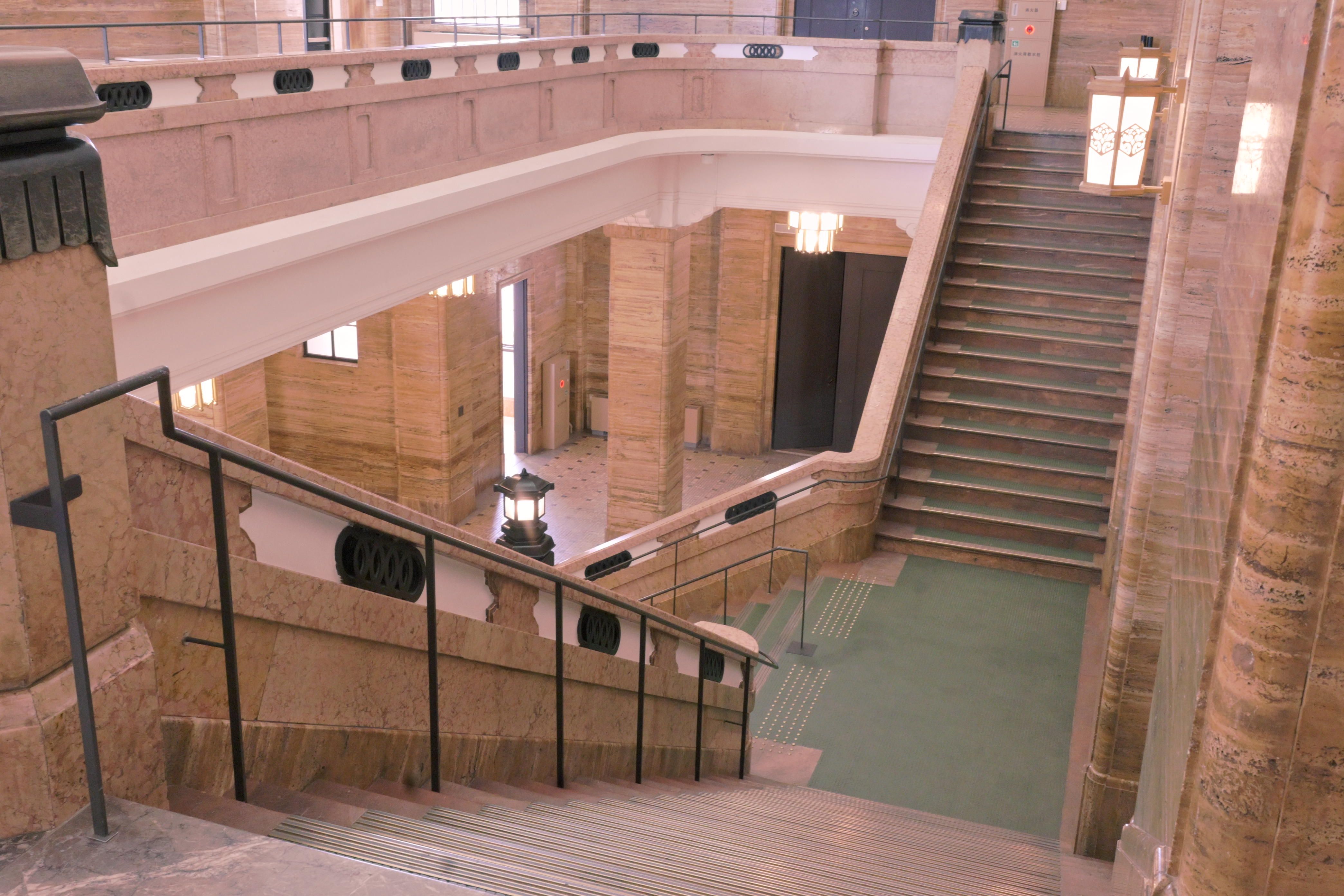 Image in a image block