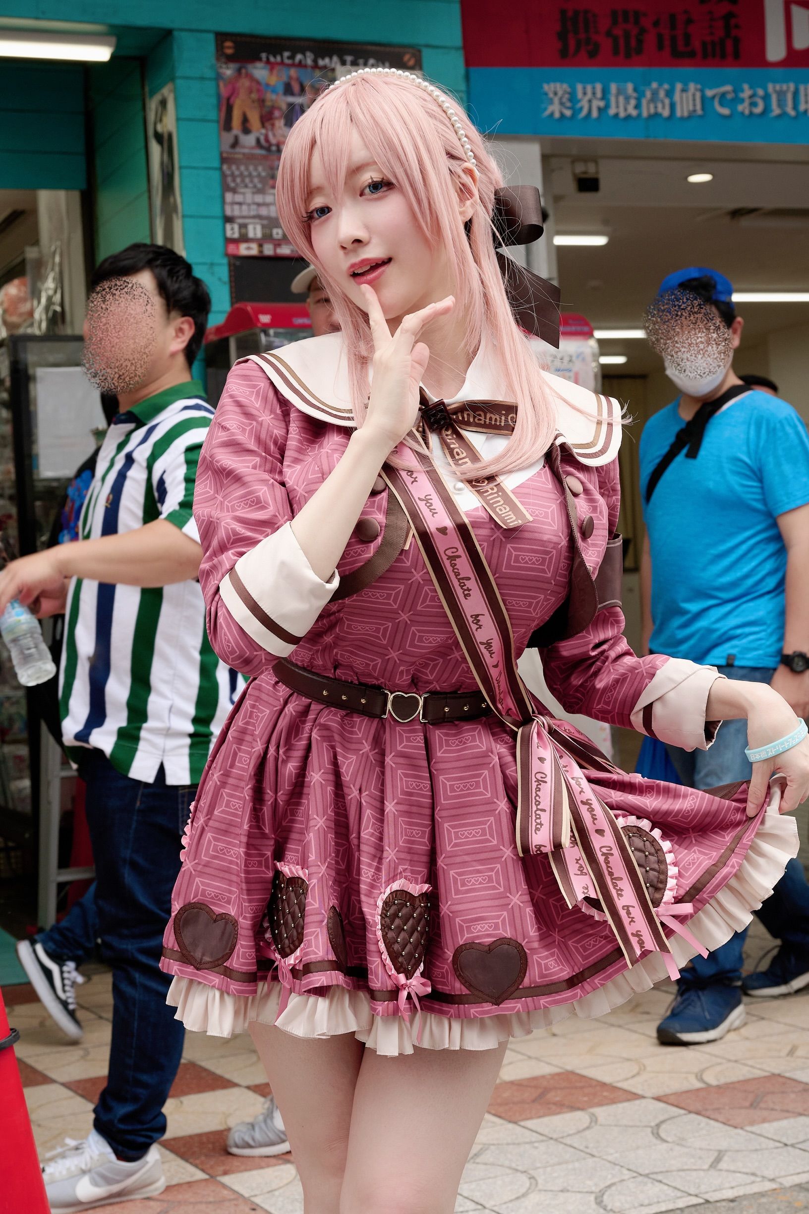 Image in a image block