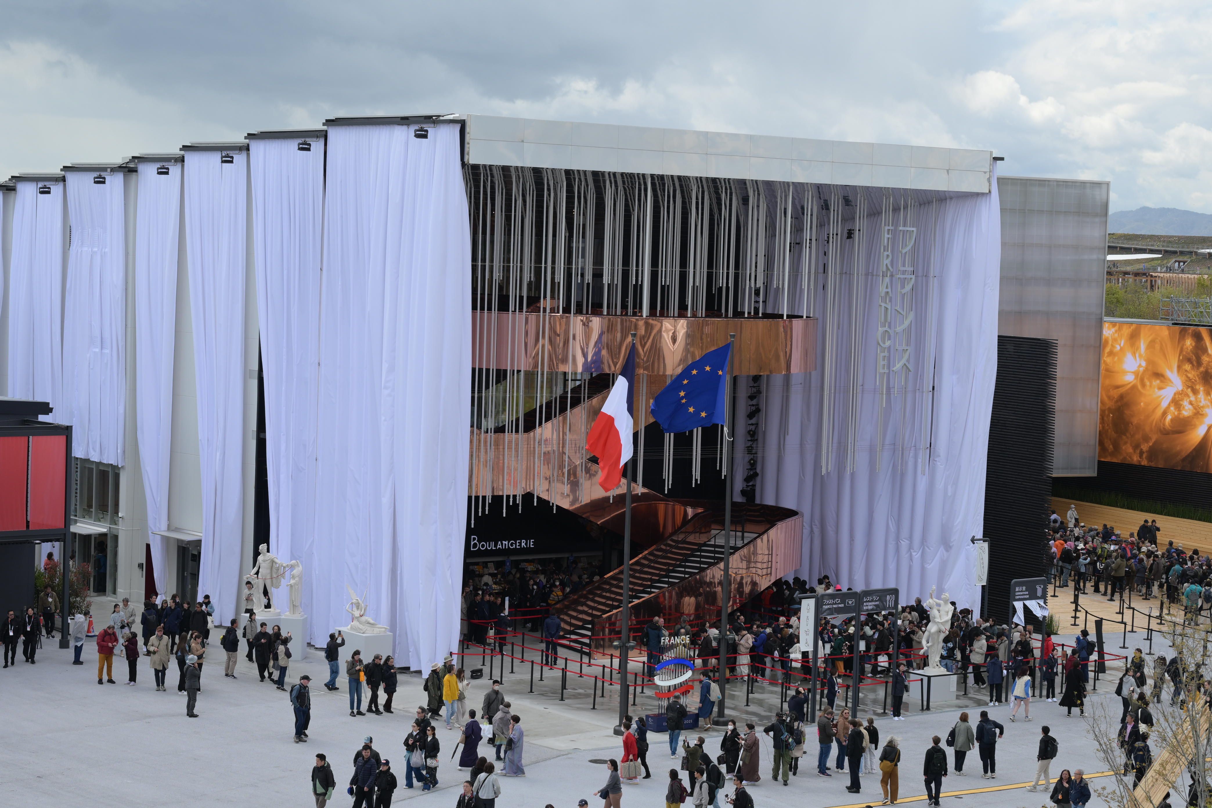 Image in a image block