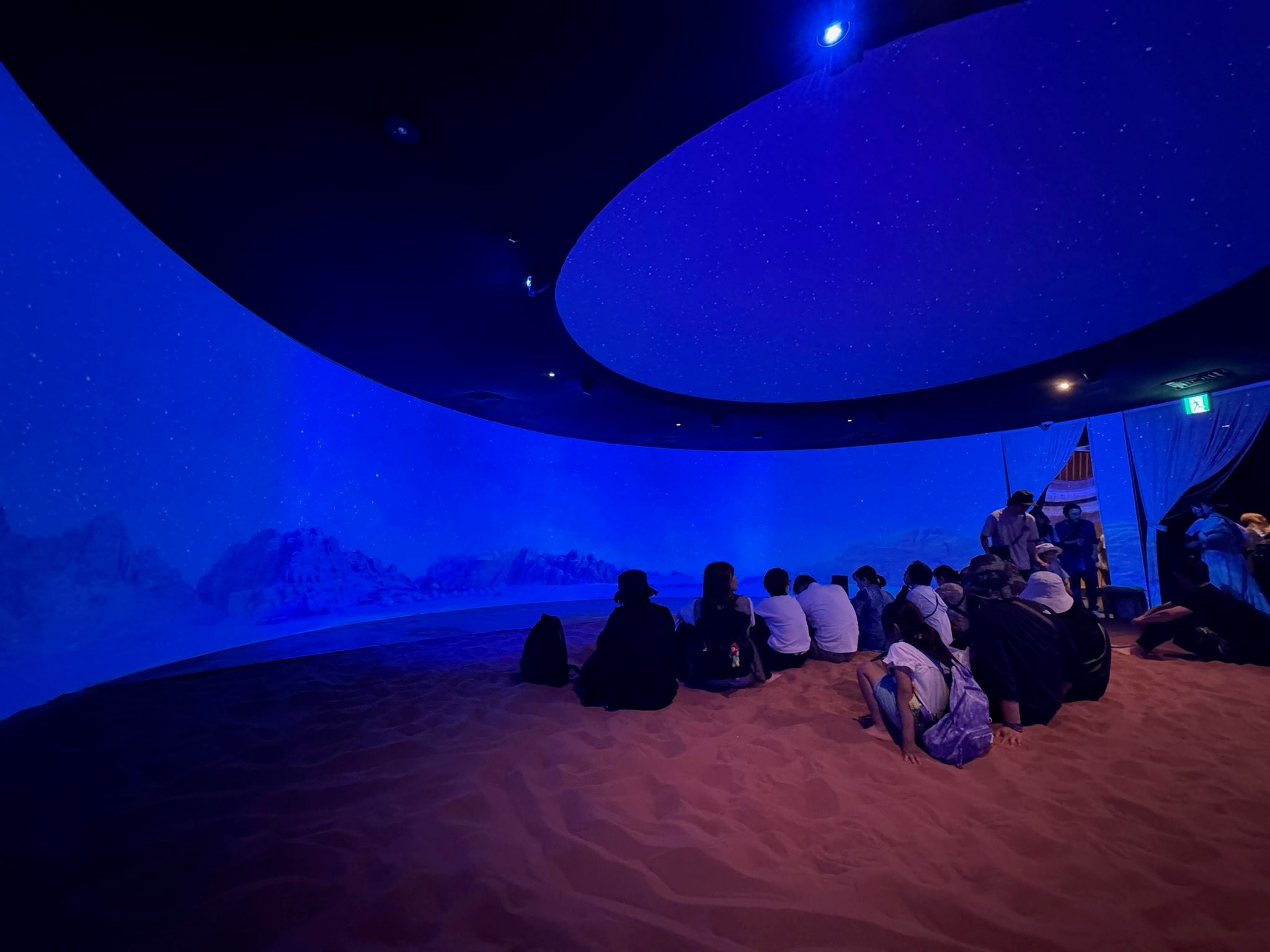 Image in a image block