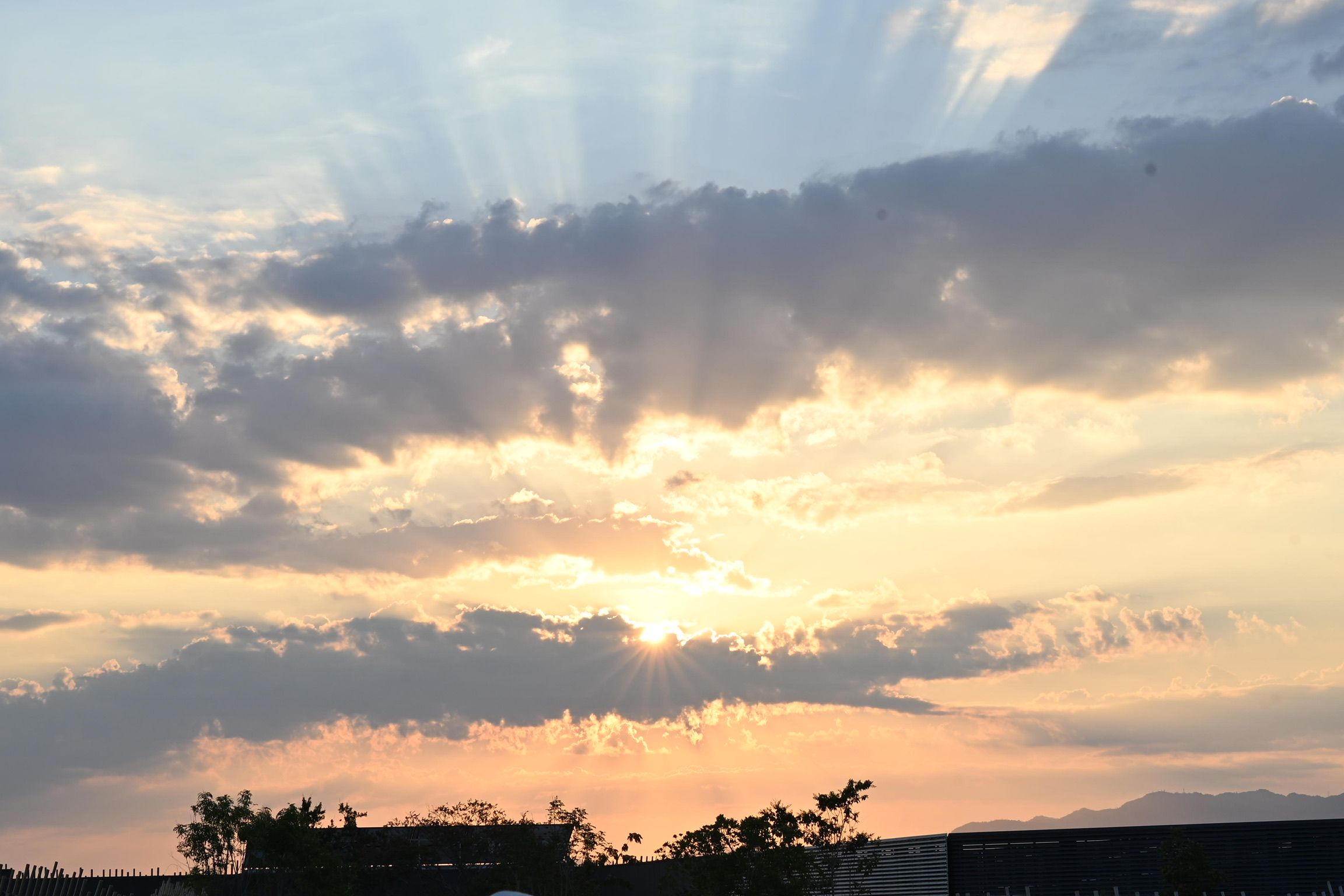 Image in a image block