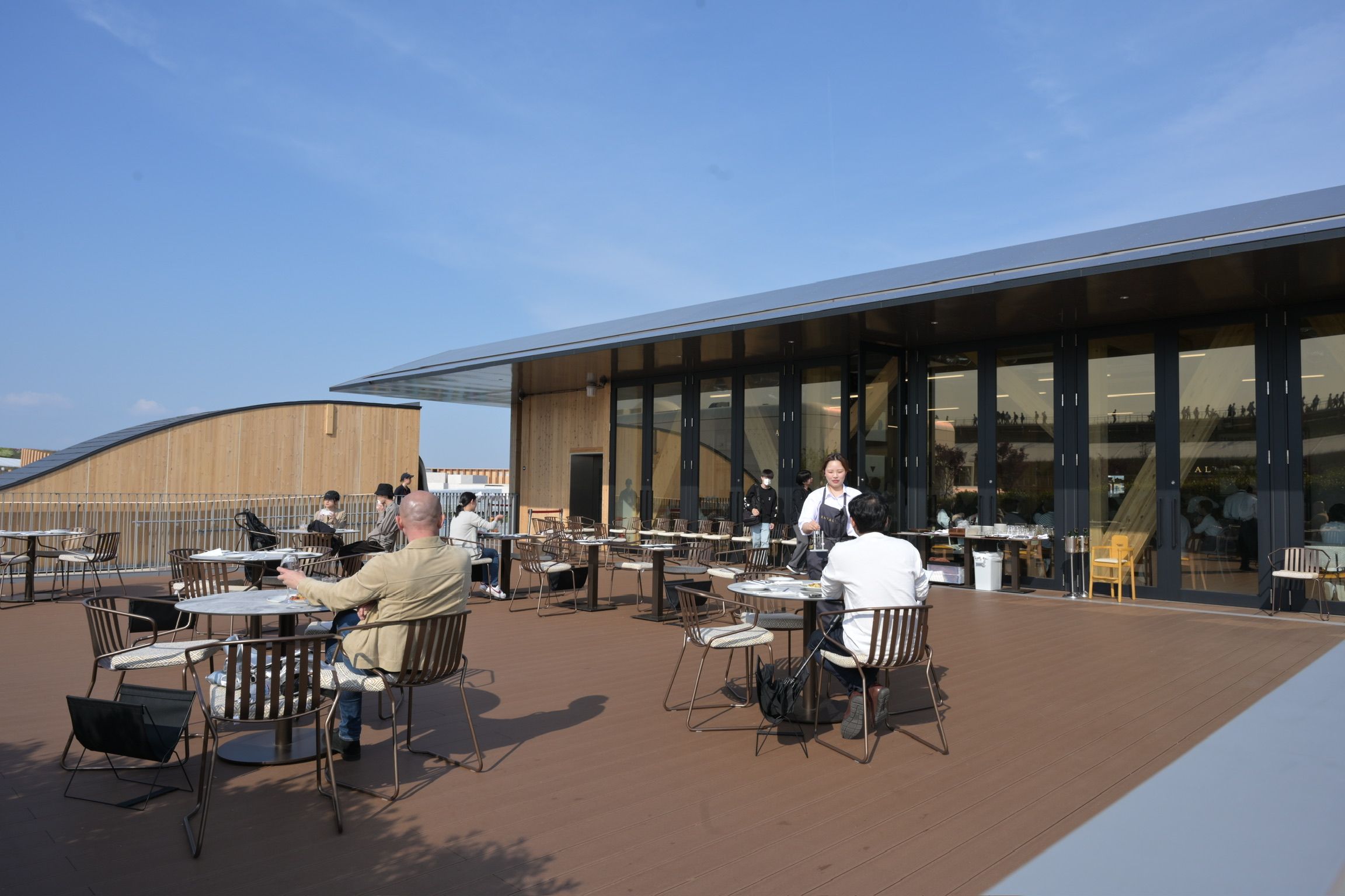 Image in a image block