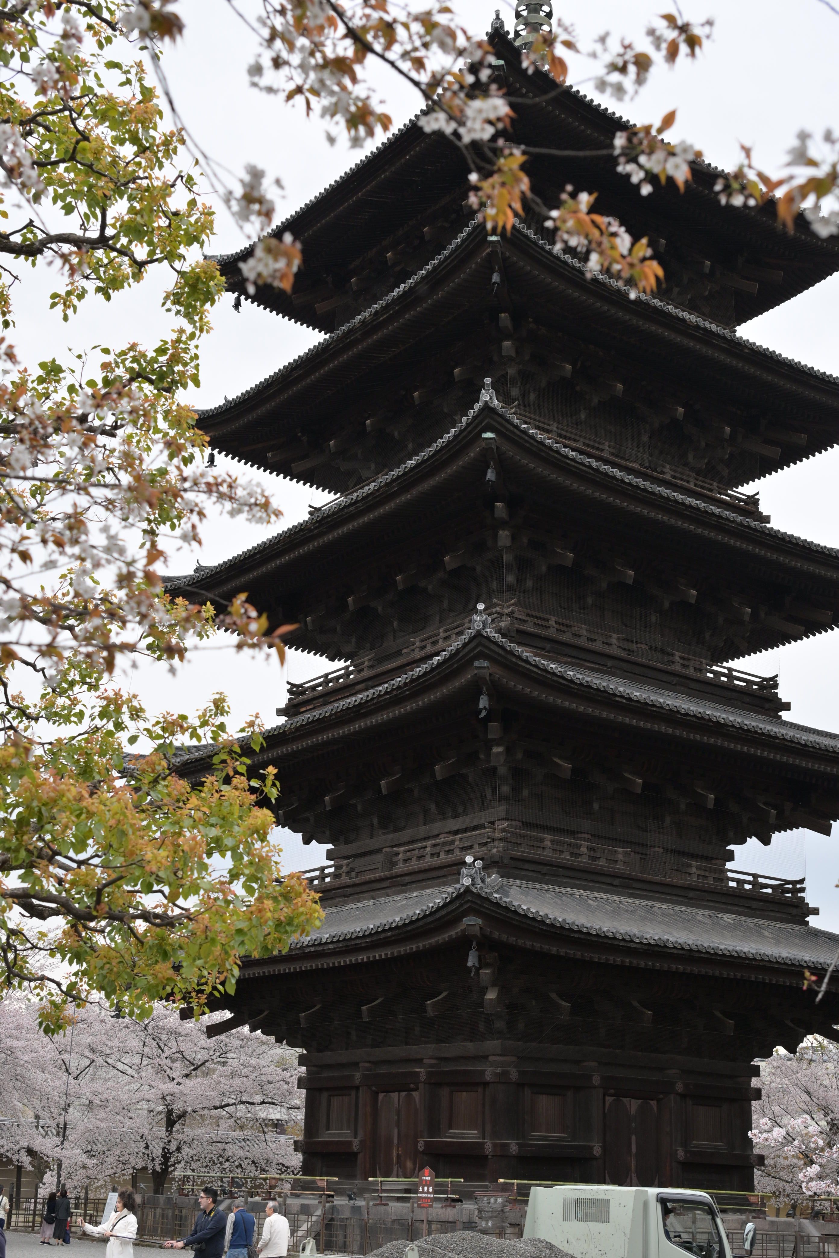 Image in a image block