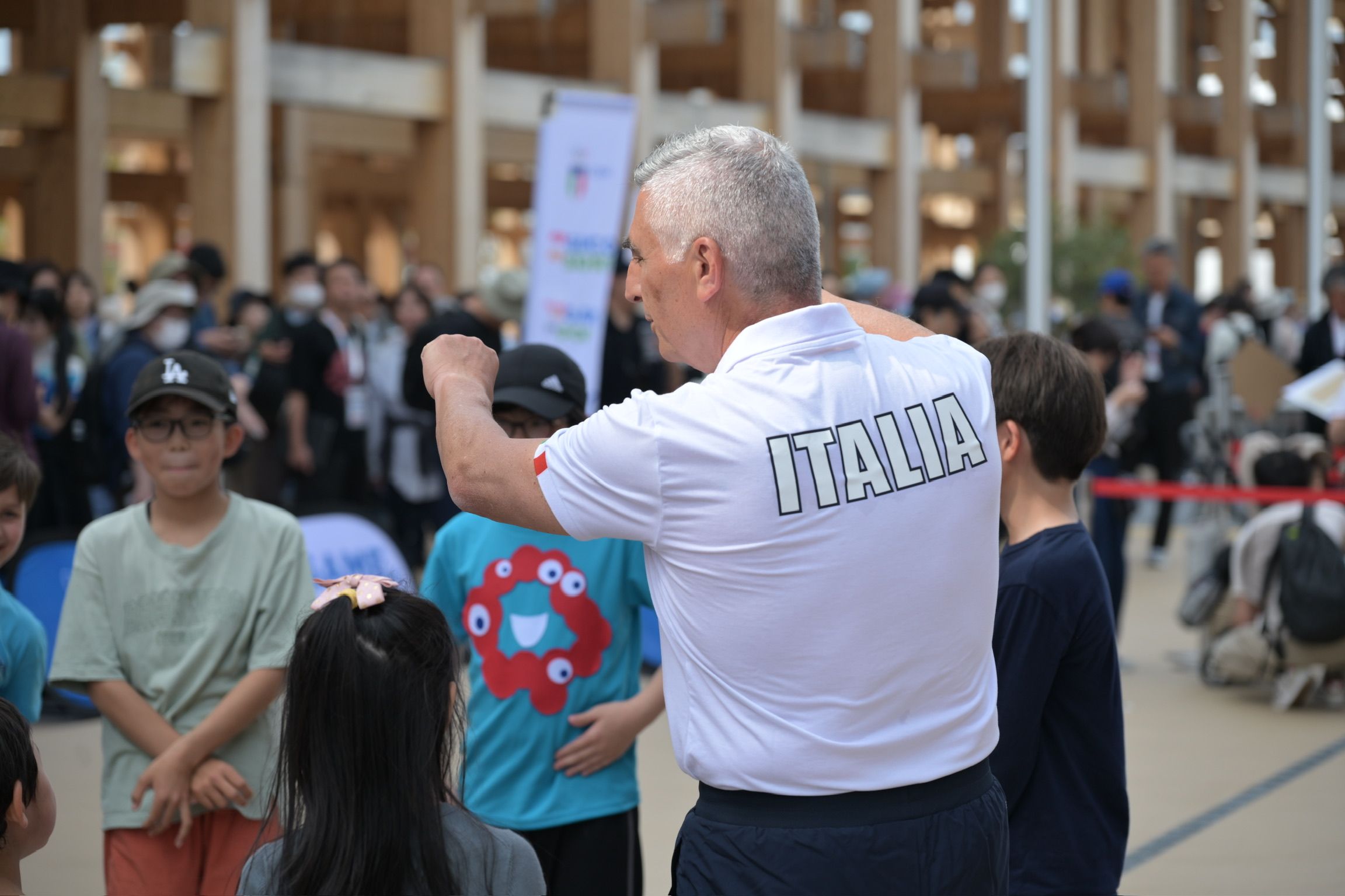 Image in a image block