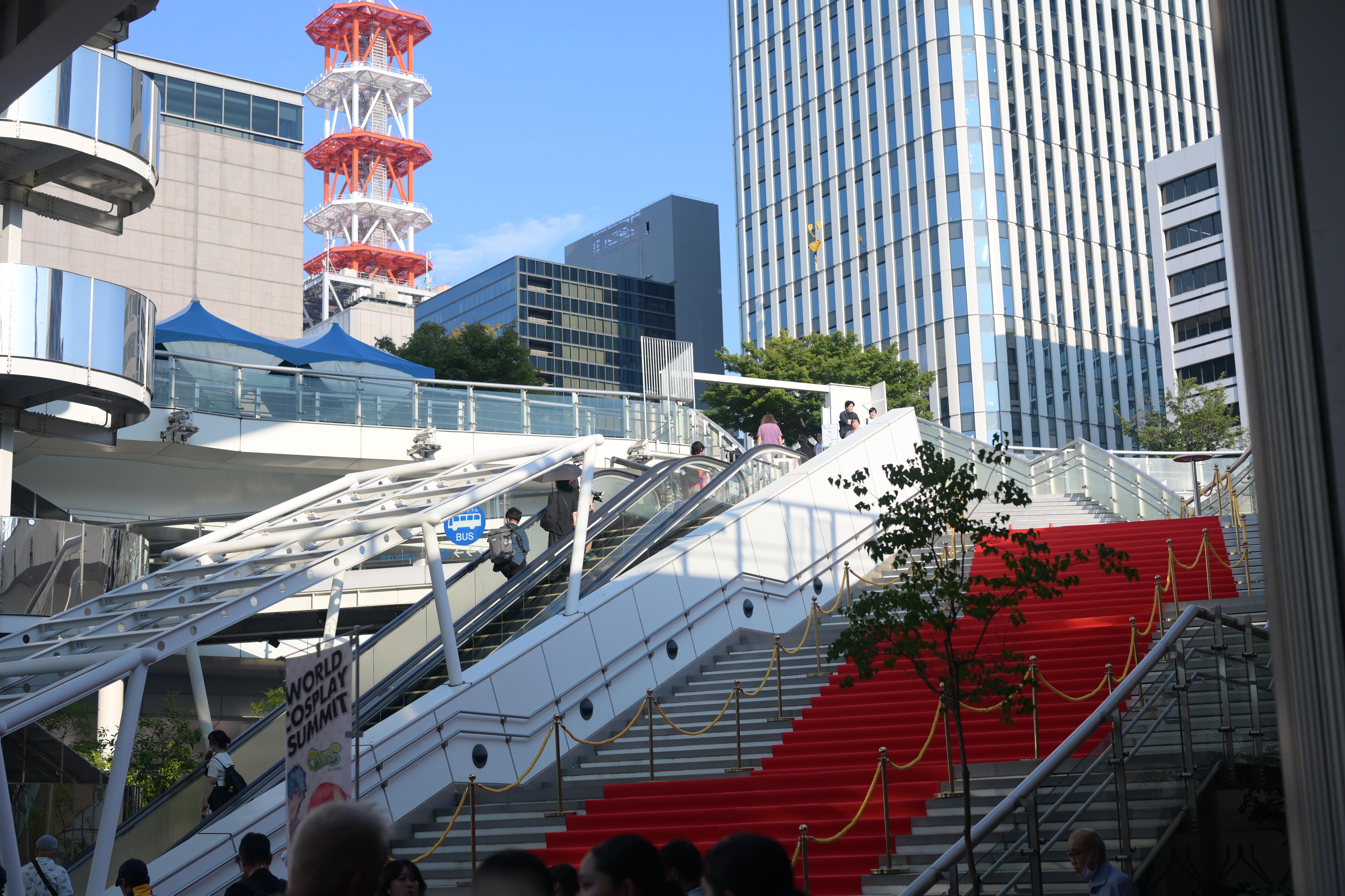 Image in a image block