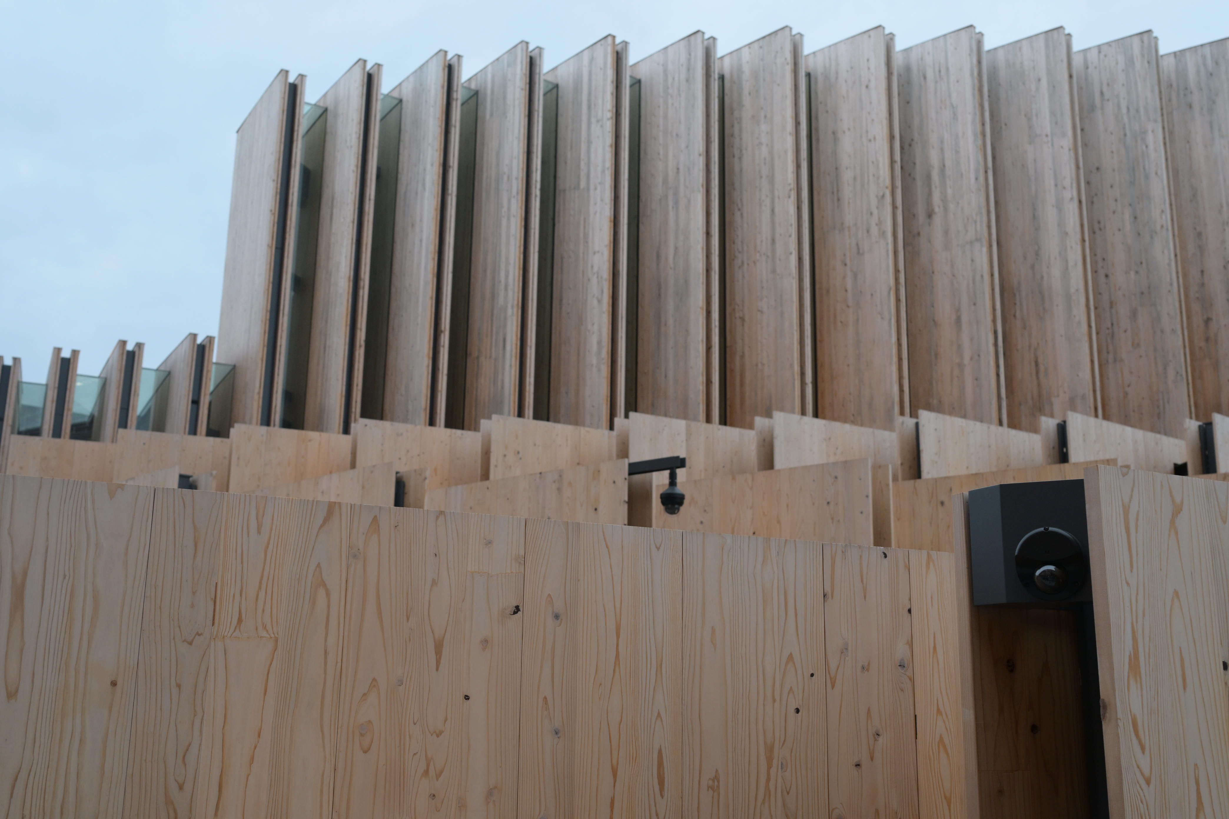 Image in a image block