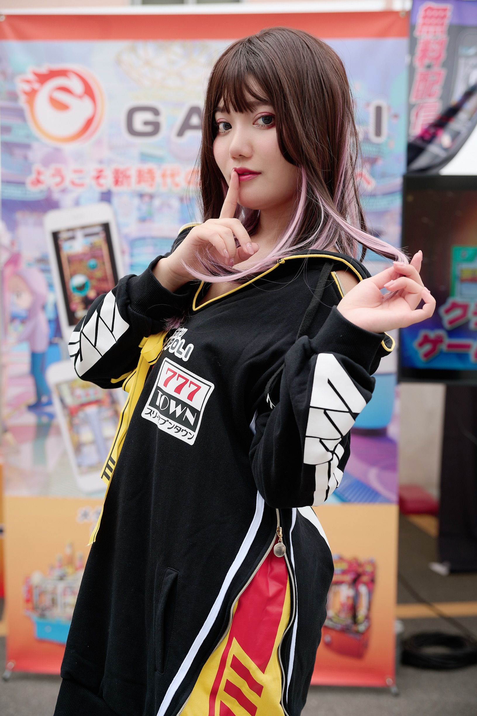 Image in a image block