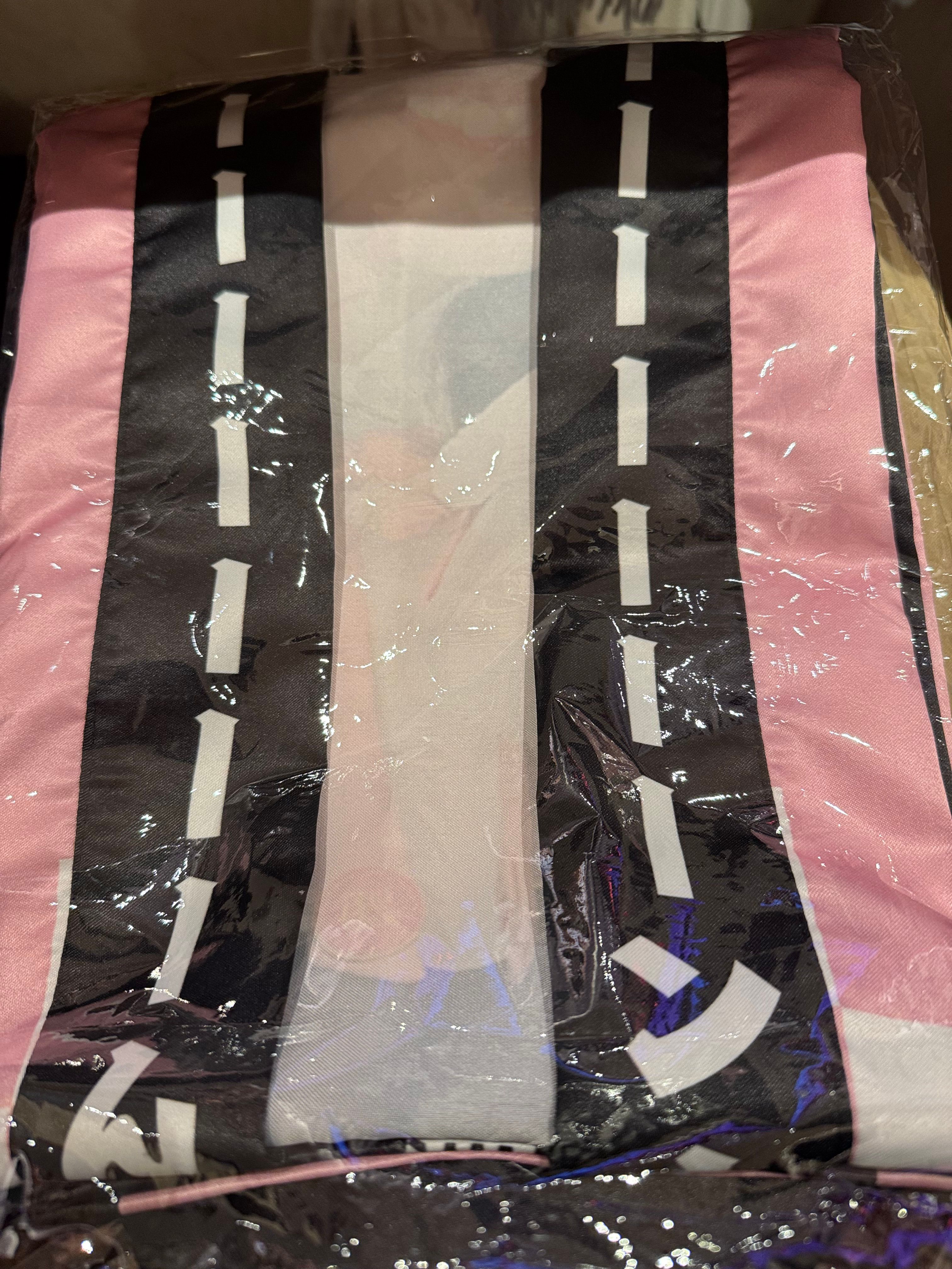 Image in a image block